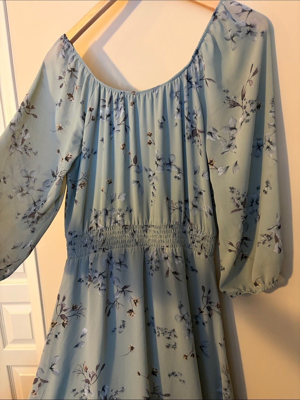 37. Reitmans Sage Green Floral Midi Dress - Picture 3 of 8